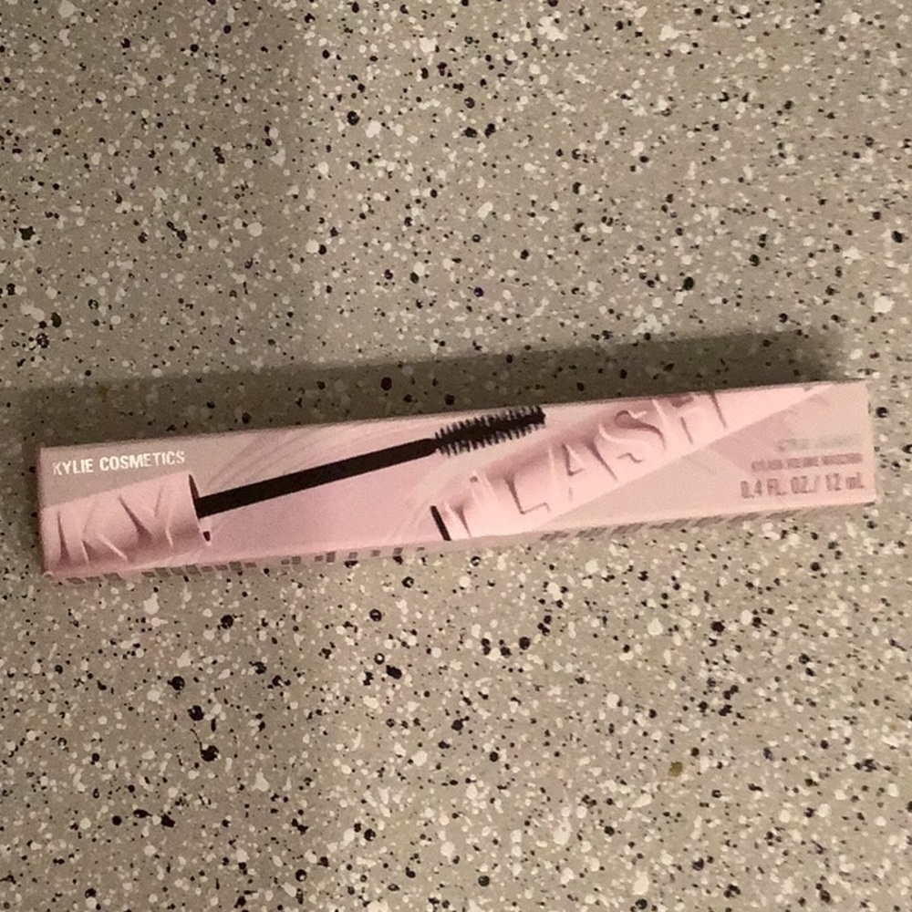 New Kylie Cosmetics Black Mascara